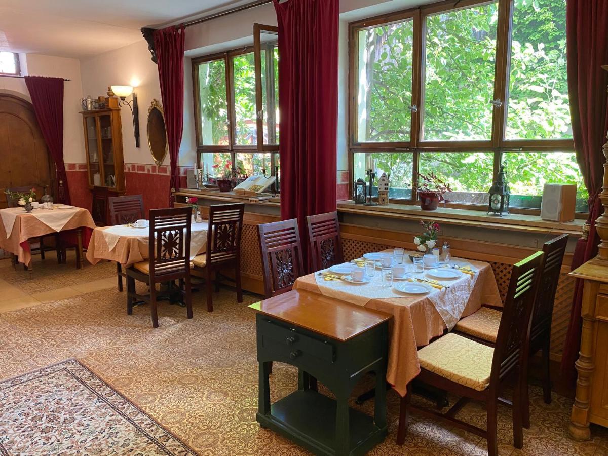 Kreuzerhof Hotel Garni โรเทนบวร์ก อ็อบ แดร์เทาเบอร์ ภายนอก รูปภาพ