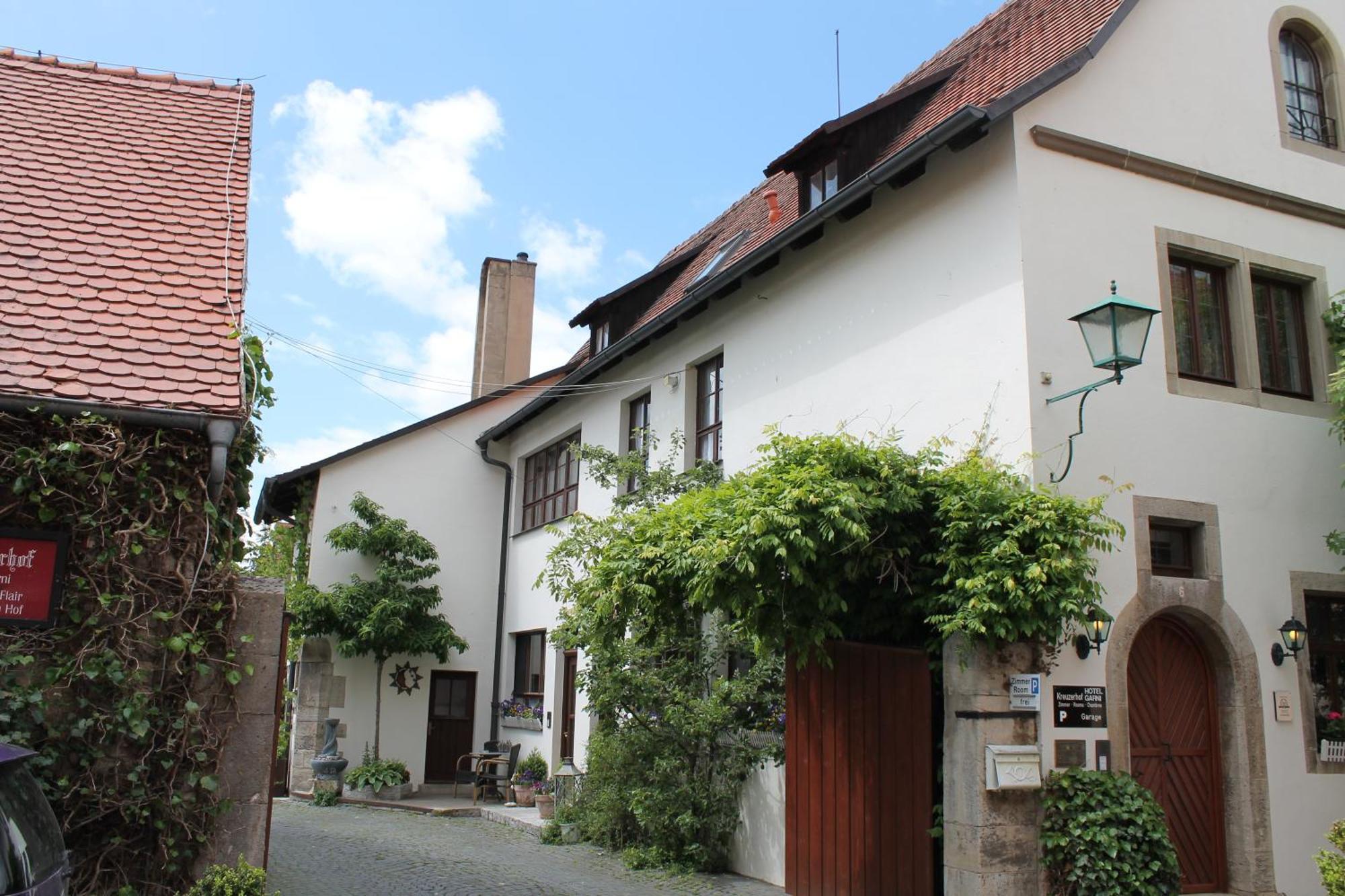 Kreuzerhof Hotel Garni โรเทนบวร์ก อ็อบ แดร์เทาเบอร์ ภายนอก รูปภาพ